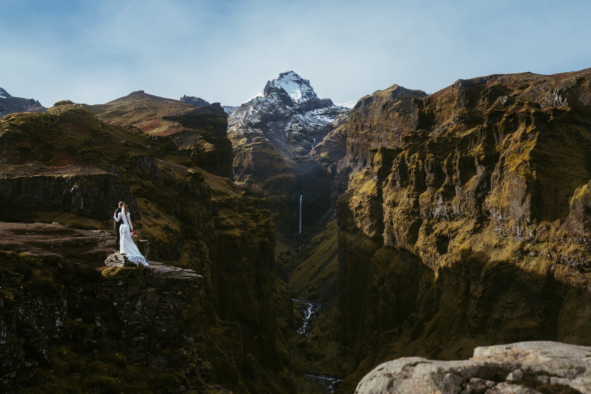 Iceland elopement photography — gallery photo 1