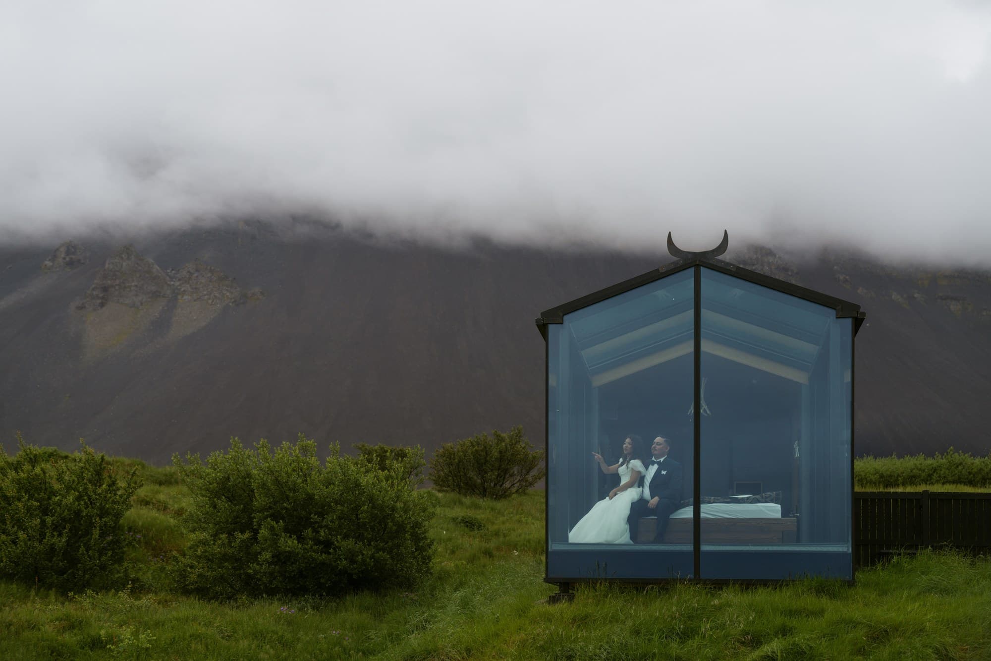 Iceland elopement photography — gallery photo 3